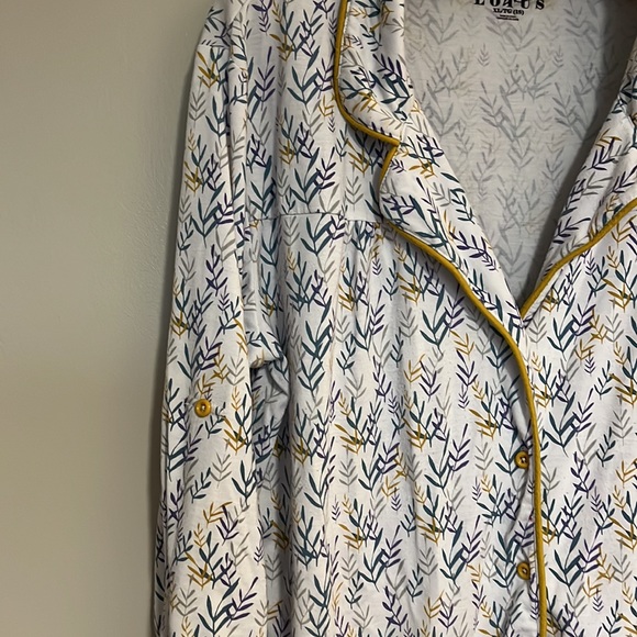 Lotus Nightgown. Lightly worn. - Picture 3 of 7